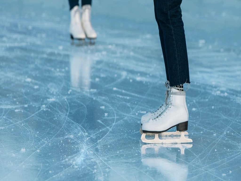 Ice rink in Sirmione