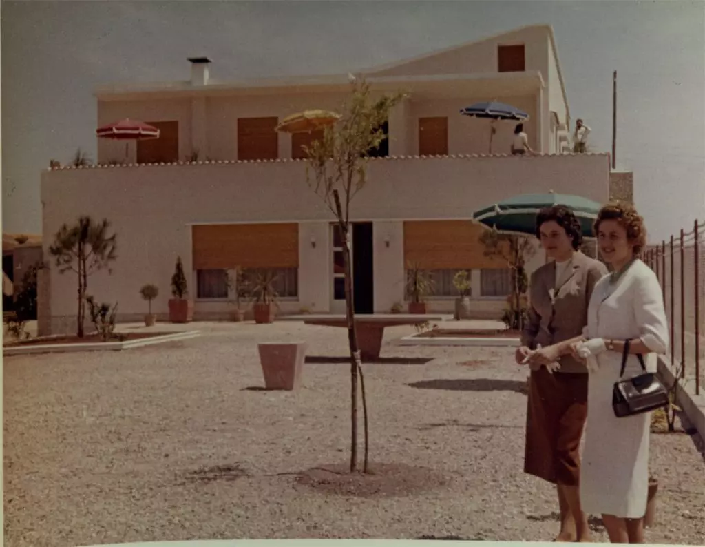 1958